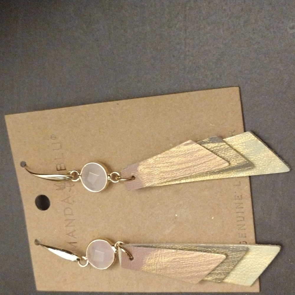 Tri Color Leather Earrings- Amanda Blue NWT - Picture 5 of 8
